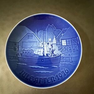 Bing & Grondahl Christmas Plate 1976, Christmas Welcome